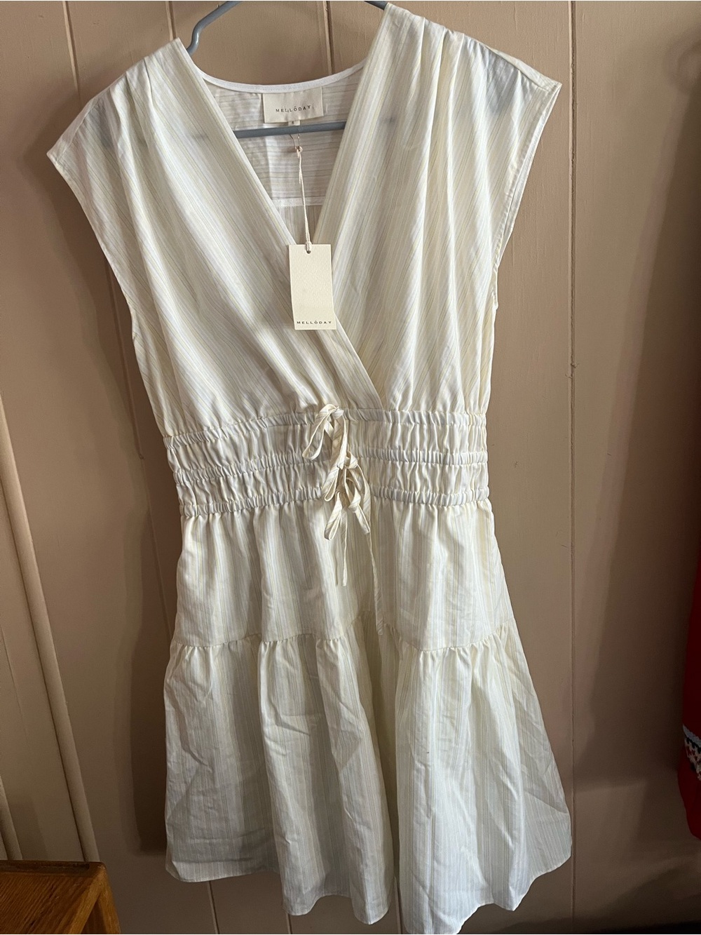 MELLODAY Cream Sleeveless V-Neck Tiered Midi Dress